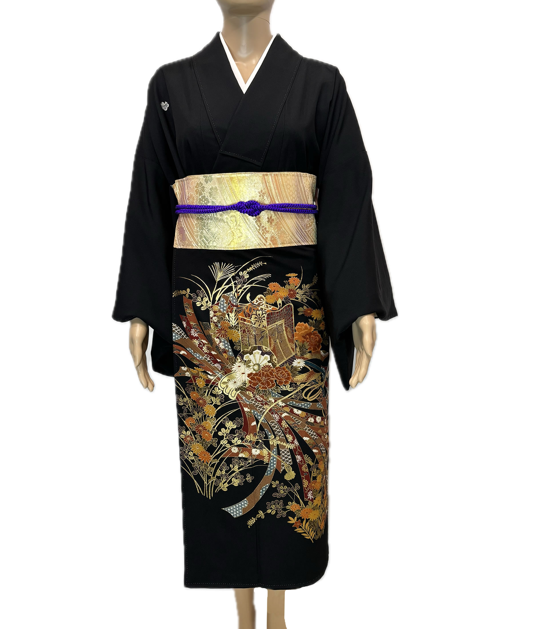 金彩映える黒留袖ドレス Black Tomesode with Radiant Gold